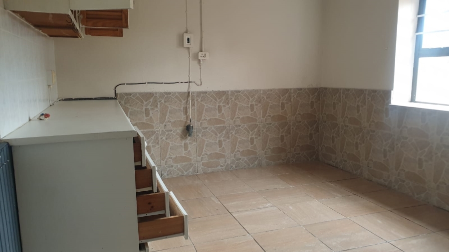 To Let 1 Bedroom Property for Rent in Cambridge Eastern Cape